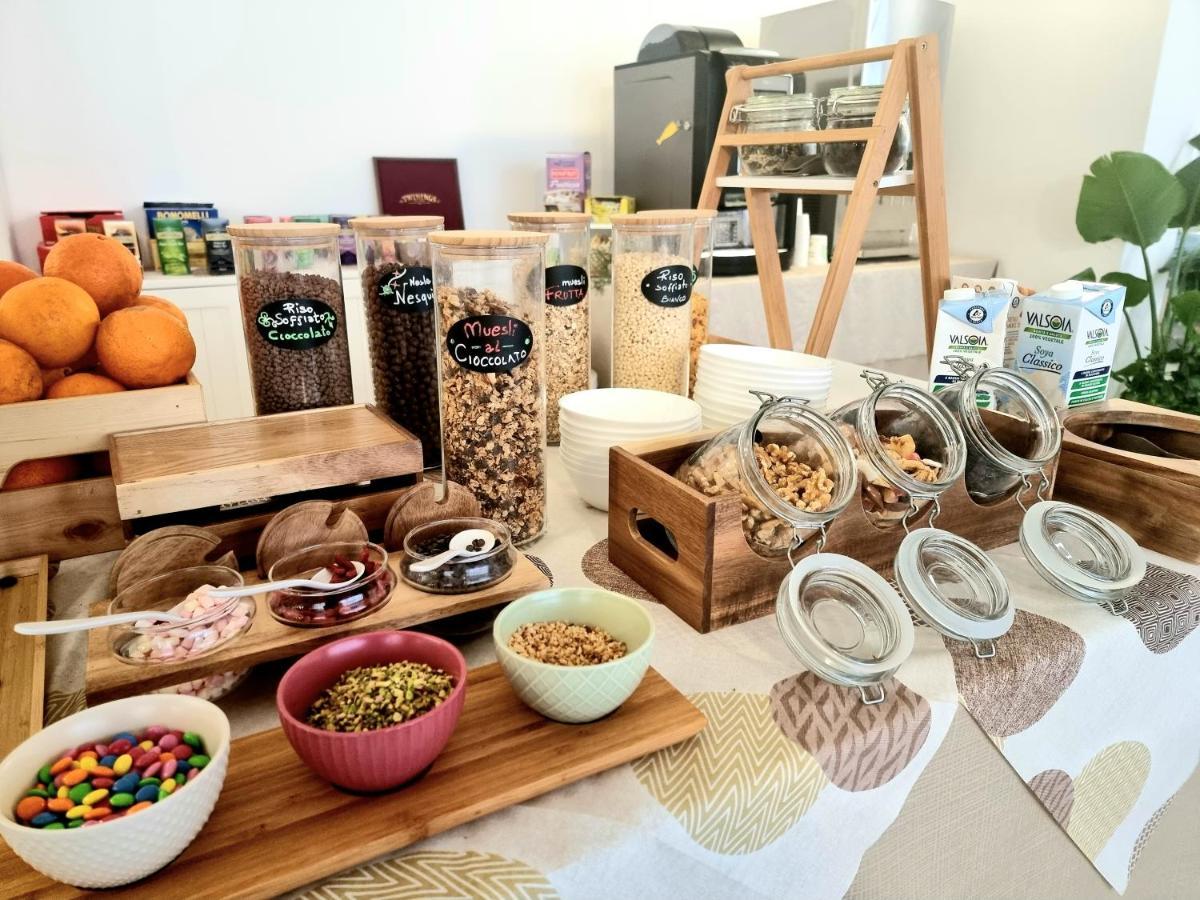 Hotel Elefantino Grey - Free Breakfast & Brunch Until 13-00 - Vicinissimi A Mirabilandia Milano Marittima Exterior photo